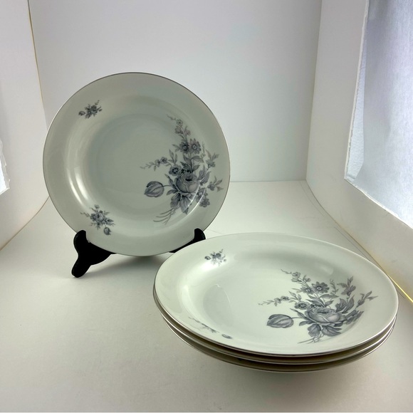 Vintage Winterling Schwarzenbach 8 7/8" Rim Soup Bowls Set of 4 Gray Flowers - Picture 1 of 8
